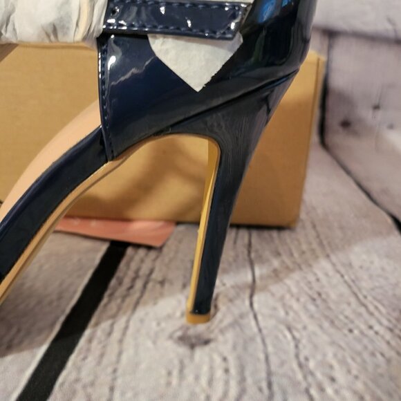 Journee Collection Women's Tru T-Strap Stilettos - Picture 6 of 10